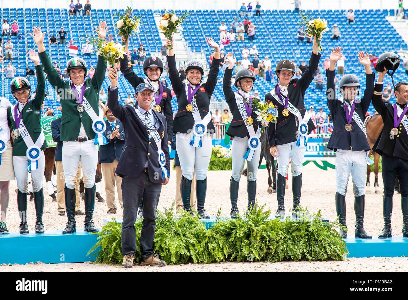 Usa gold medal podium hires stock photography and images Alamy