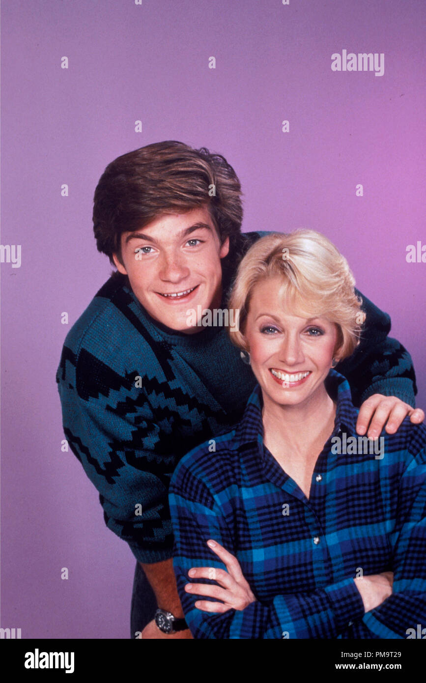 Studio Publicity Still from "The Hogan Family" Jason Bateman, Sandy Duncan  circa 1988 All Rights Reserved File Reference # 31694029THA For Editorial  Use Only Stock Photo - Alamy