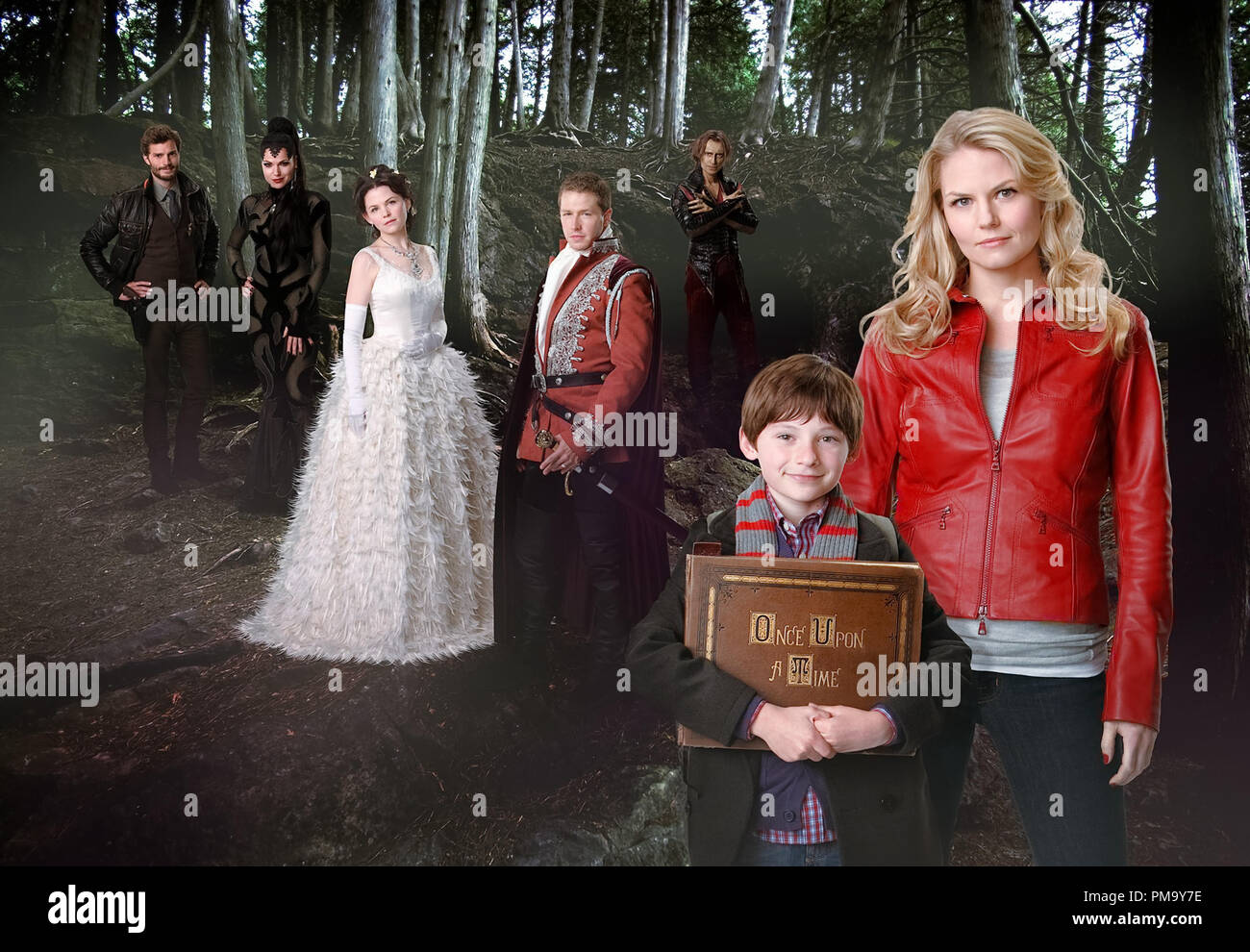 Once Upon a Time Cast Filming Season 4 | Pictures | PS Entertainment, image size:1300x990