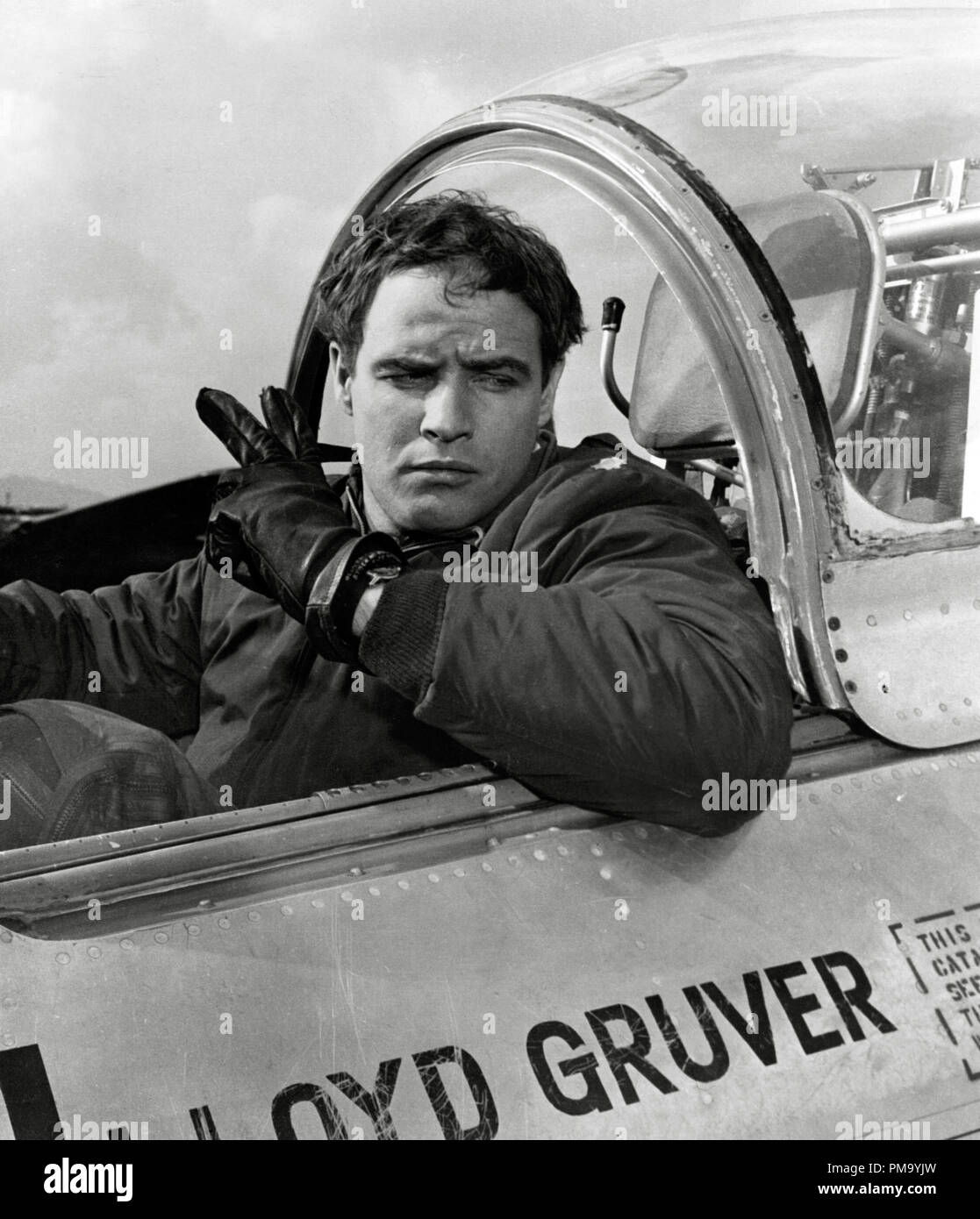 Sayonara marlon brando 1957 hires stock photography and images Alamy