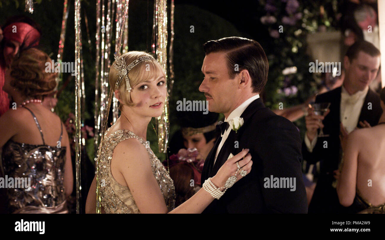 l-r-carey-mulligan-as-daisy-buchanan-and-joel-edgerton-as-tom