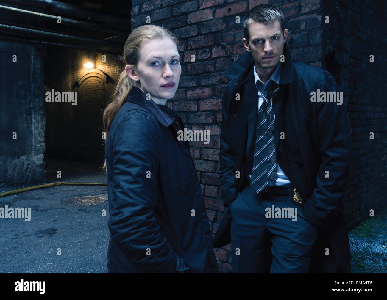 Sarah Linden (Mireille Enos) and Stephen Holder (Joel Kinnaman) The