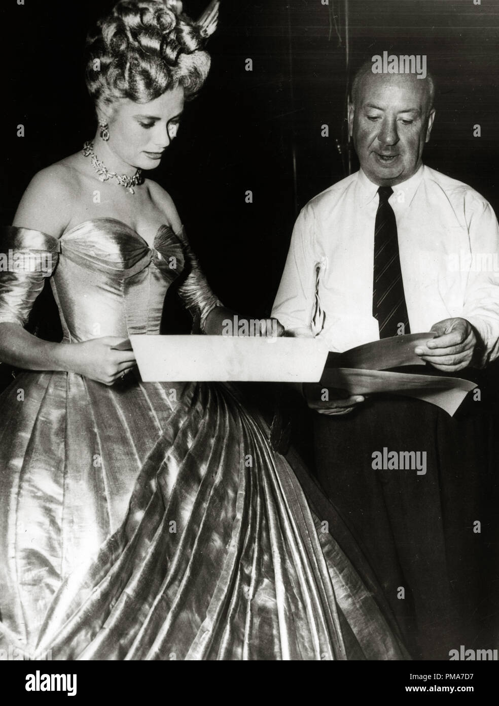 Grace Kelly and Alfred Hitchcock on the set of 'To Catch a Thief, 1955  Paramount Pictures File Reference # 32263 290THA Stock Photo - Alamy