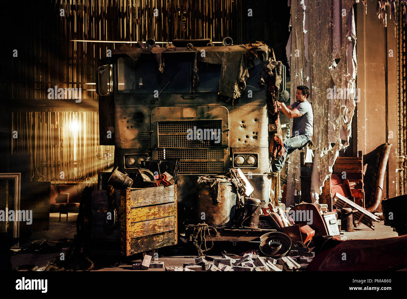 Mark Wahlberg plays Cade Yeager in TRANSFORMERS AGE OF EXTINCTION