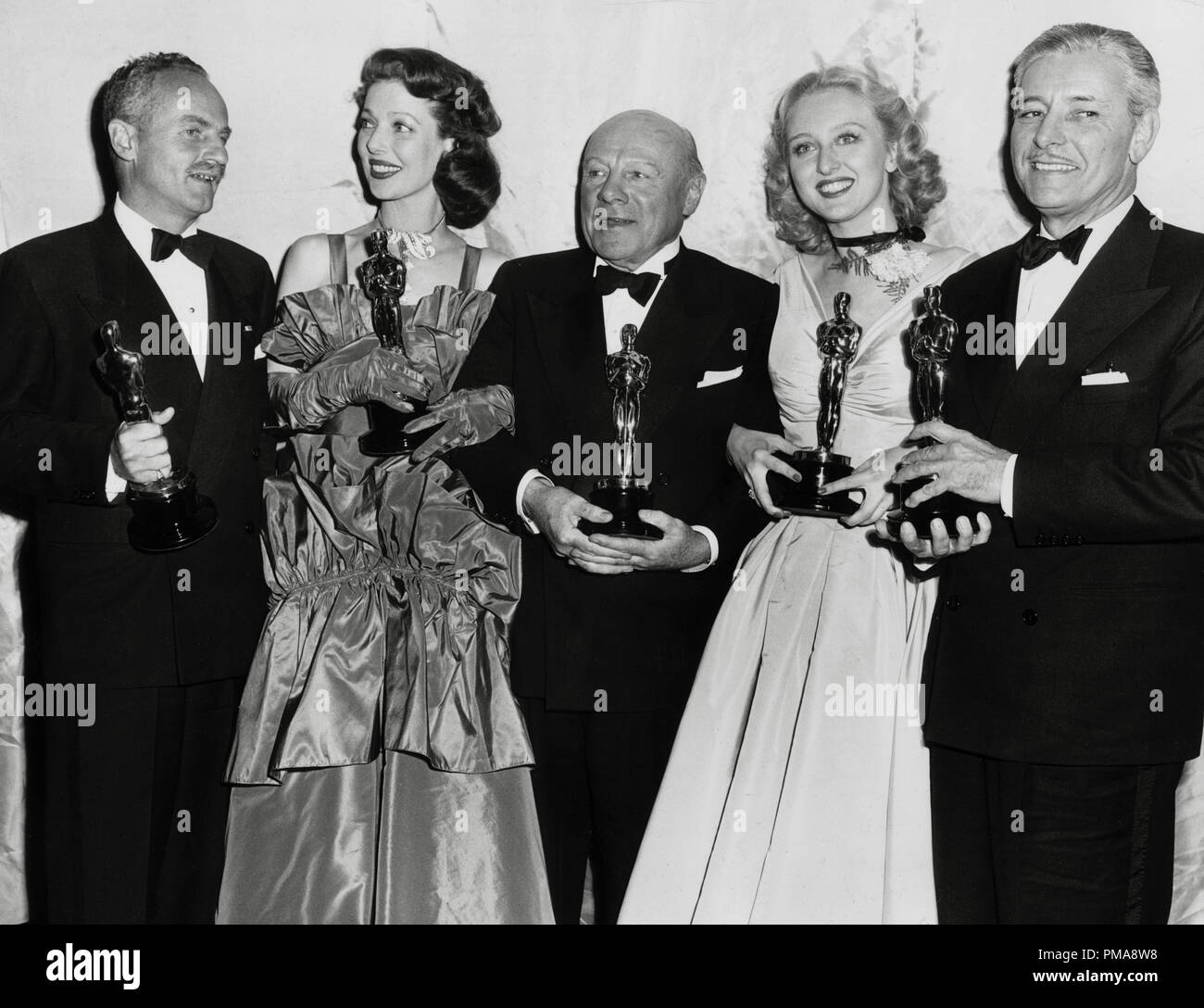 20th Annual Academy Aawrds, Best Producer Darryl Zanuck, Best Actress Loretta Young, Best Supporting Actor Edmund Gwenn, Best Supporting Actress Celeste Holm and Best Actor Ronald Colman, 1948 File Reference # 31955 668THA Stock Photo