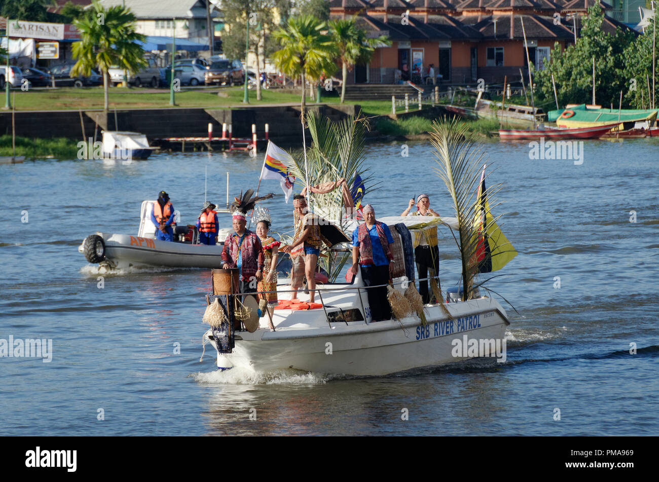 KUching, Sarawak River, boats udring the Gawai native regatta and fetival, Borneo< mALAYSIA Stock Photo