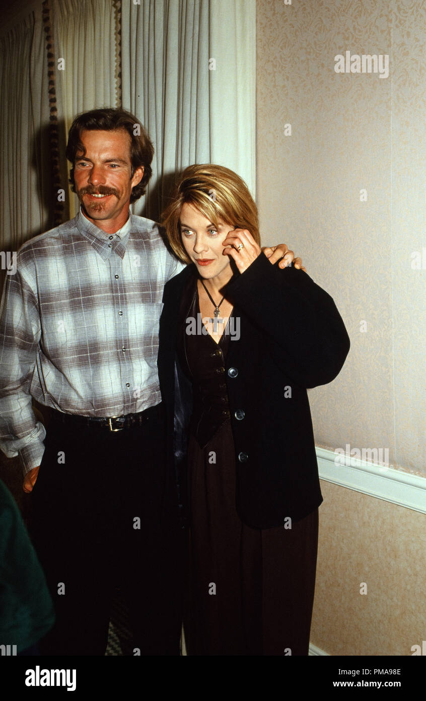 Meg Ryan and Dennis Quaid circa 1994 © JRC /The Hollywood Archive All Rights Reserved File