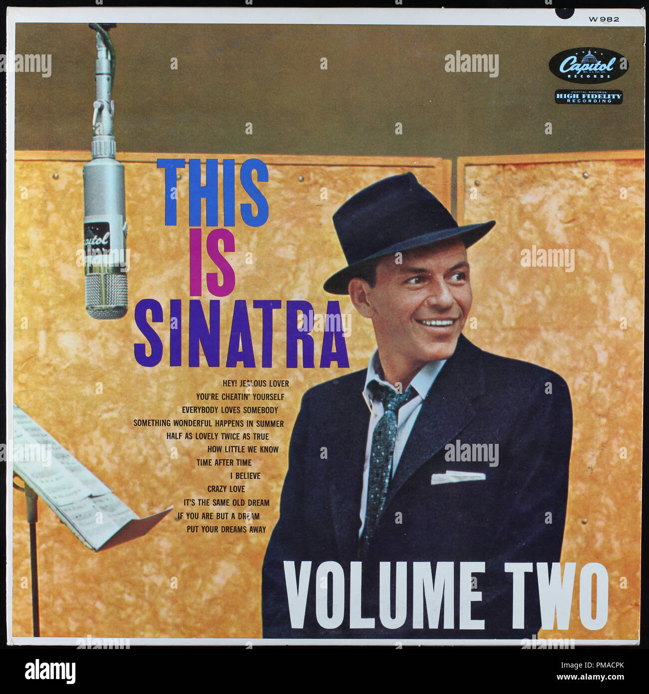 Frank Sinatra Album High Resolution Stock Photography And Images Alamy Frank Sinatra Album High Resolution Stock Photography And Images Alamy