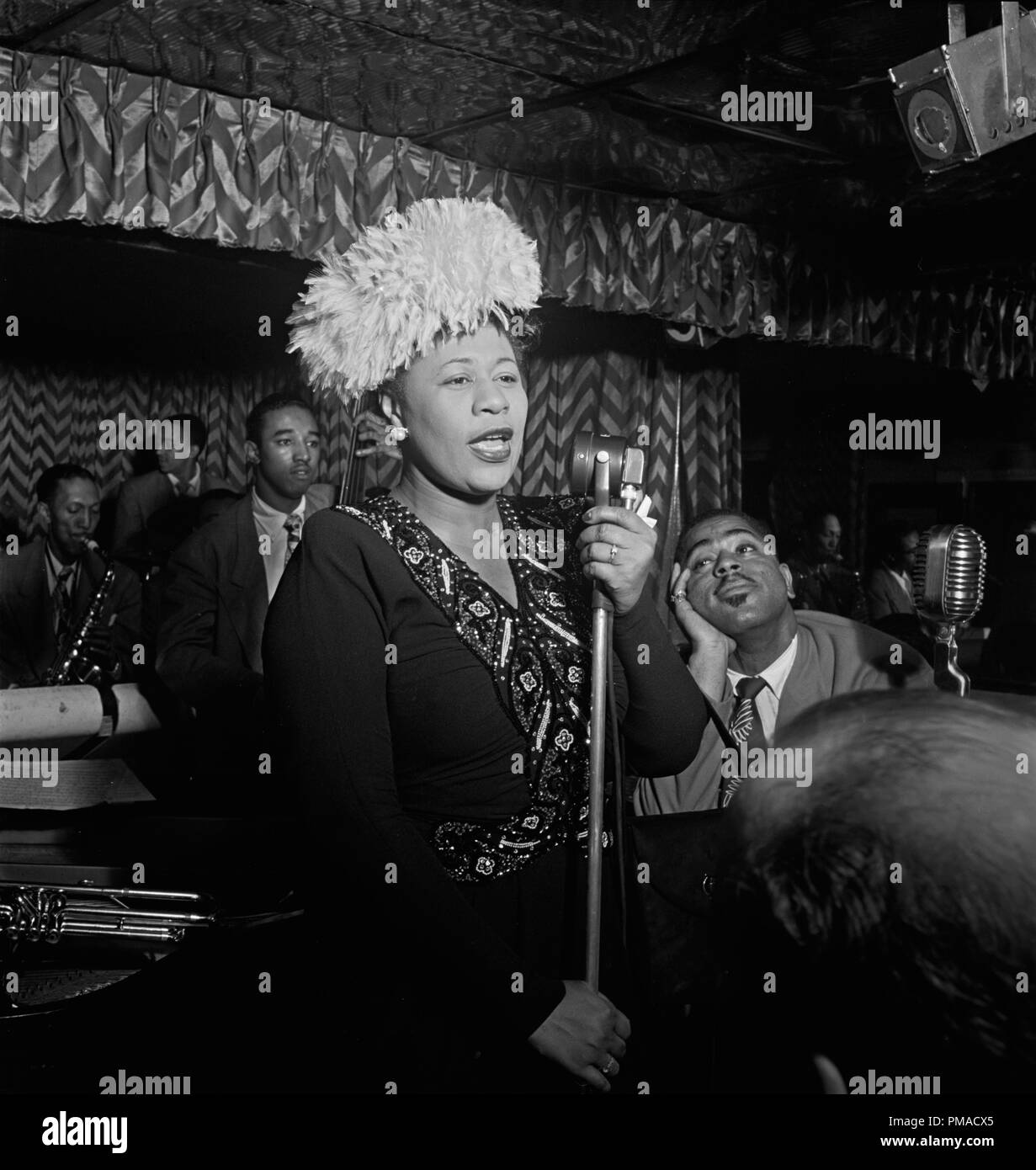 Portrait of Ella Fitzgerald, Dizzy Gillespie, Ray Brown, Milt (Milton) Jackson, and Timmie Rosenkrantz, Downbeat, New York, N.Y., circa Sept. 1947. Photo by: William P. Gottlieb File Reference # 32368 480THA Stock Photo