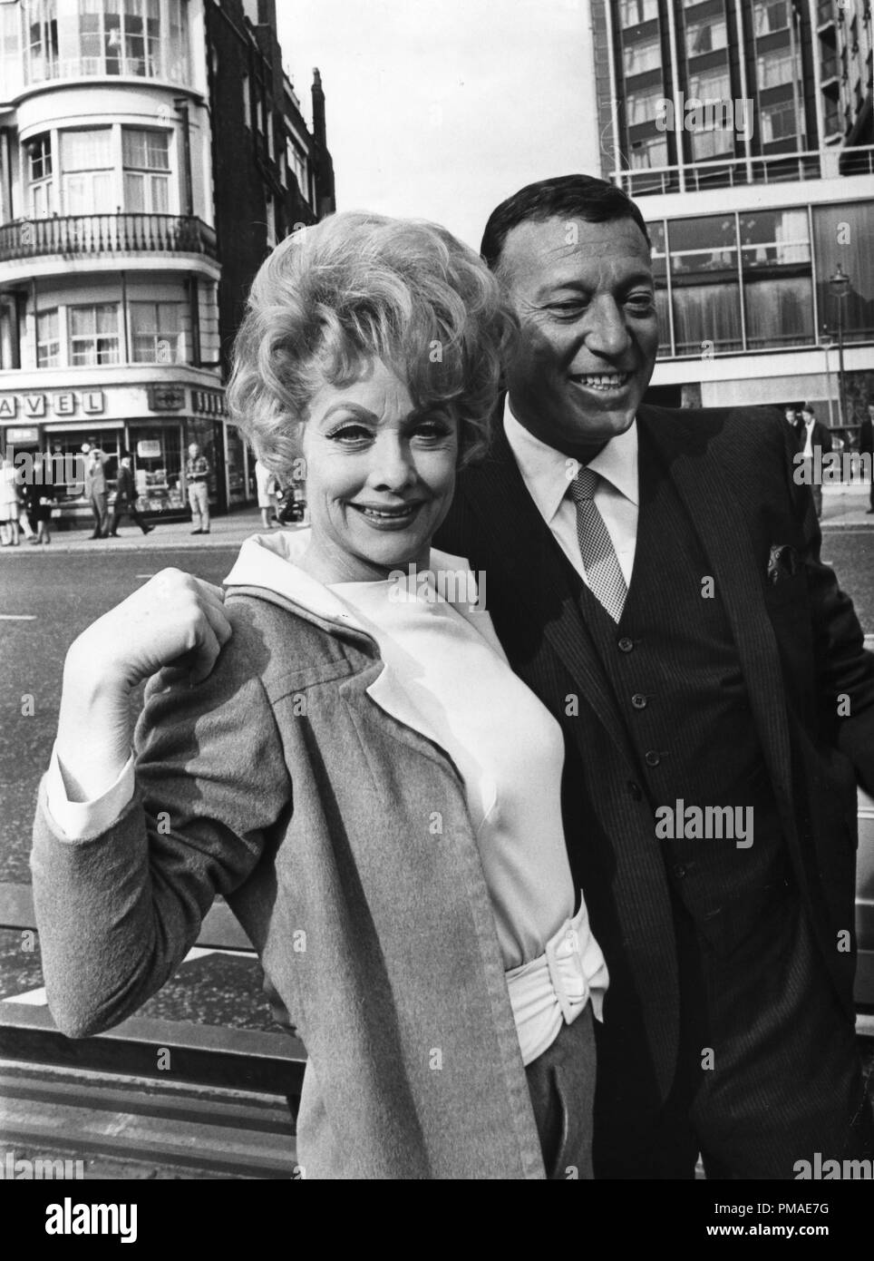 Gary Morton, Lucille Ball, circa 1966 File Reference # 32509 643THA