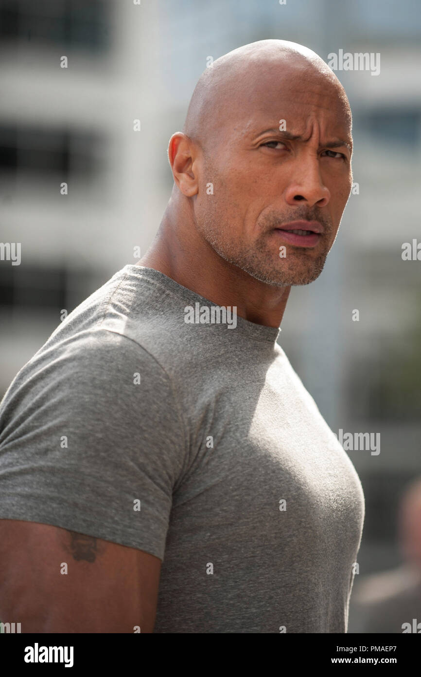 DWAYNE JOHNSON as Ray in the action thriller 'SAN ANDREAS,' a production of New Line Cinema and Village Roadshow Pictures, released by Warner Bros. Pictures. Stock Photo