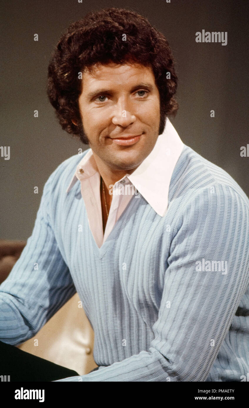 Tom Jones circa 1972 © JRC /The Hollywood Archive - All Rights Reserved File Reference # 32633 010THA Stock Photo