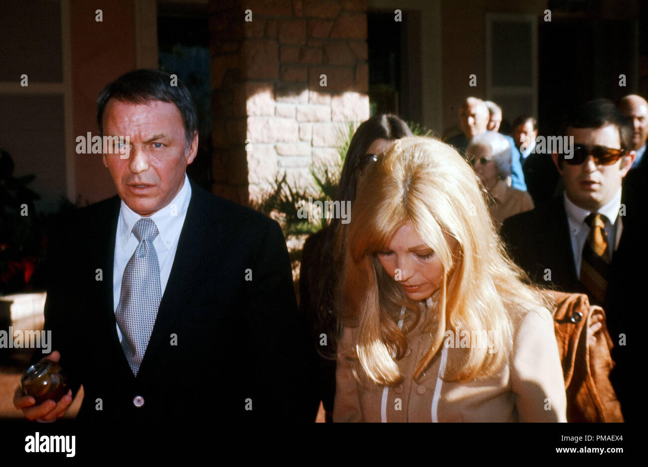 Frank Sinatra and Nancy Sinatra Jr circa 1971 © JRC /The Hollywood Archive - All Rights Reserved File Reference # 32633 047THA Stock Photo