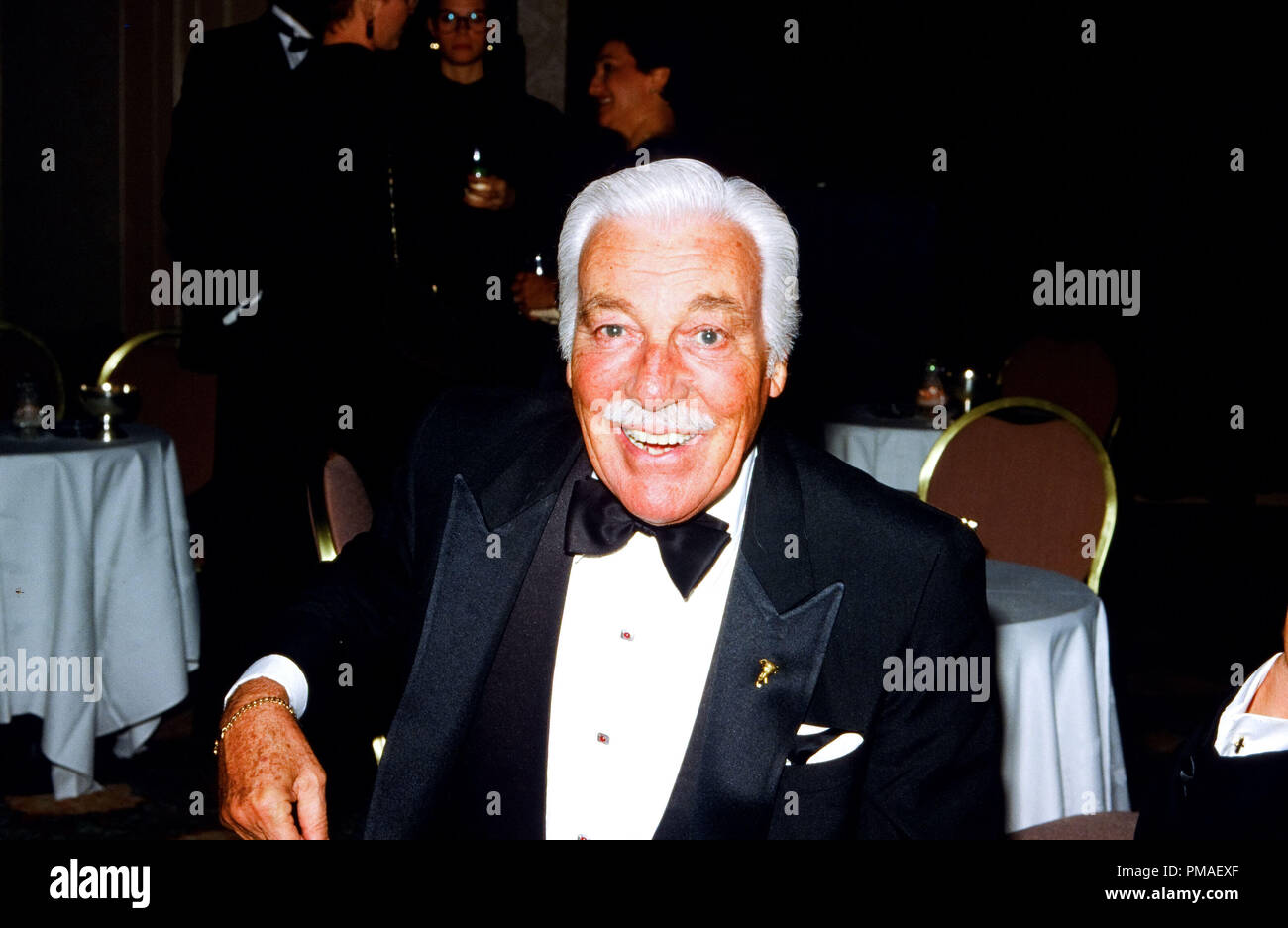 Cesar romero hi-res stock photography and images - Alamy