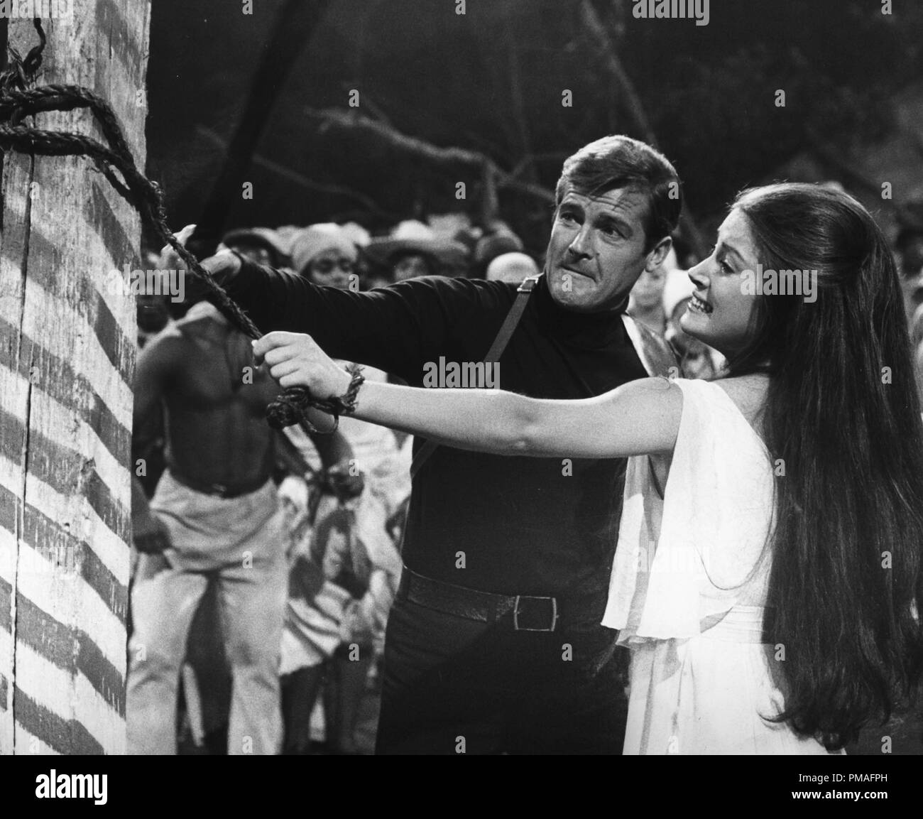 Roger Moore And Jane Seymour In Live And Let Die 1973 Ua C Jrc The Hollywood Archive All Rights Reserved File Reference 753tha Stock Photo Alamy