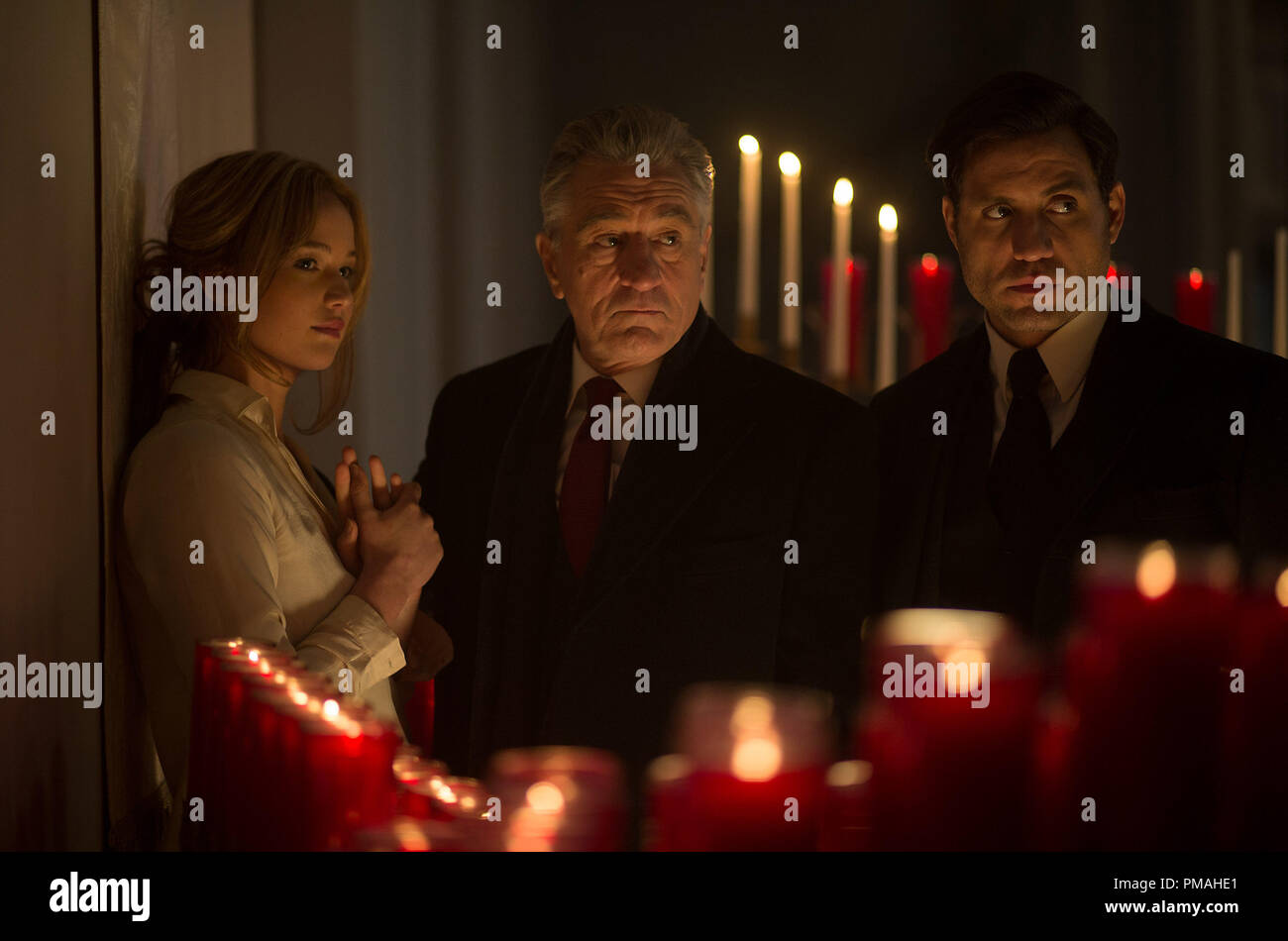 Edgar Ramirez, Jennifer Lawrence and Robert De Niro in JOY Stock Photo -  Alamy