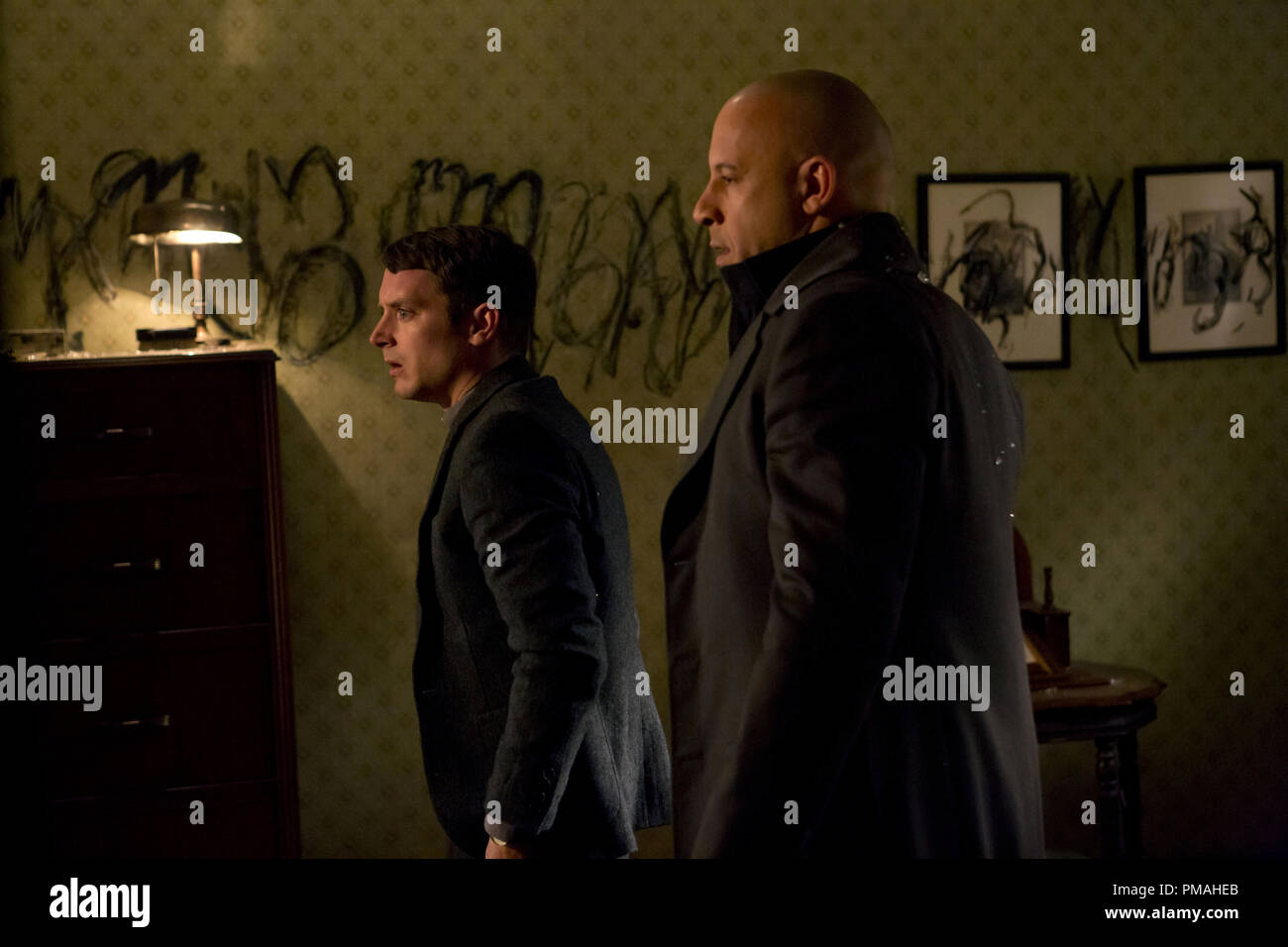 Dolan the 37th (Elijah Wood, left) and Kaulder (Vin Diesel, right) in THE LAST WITCH HUNTER Stock Photo