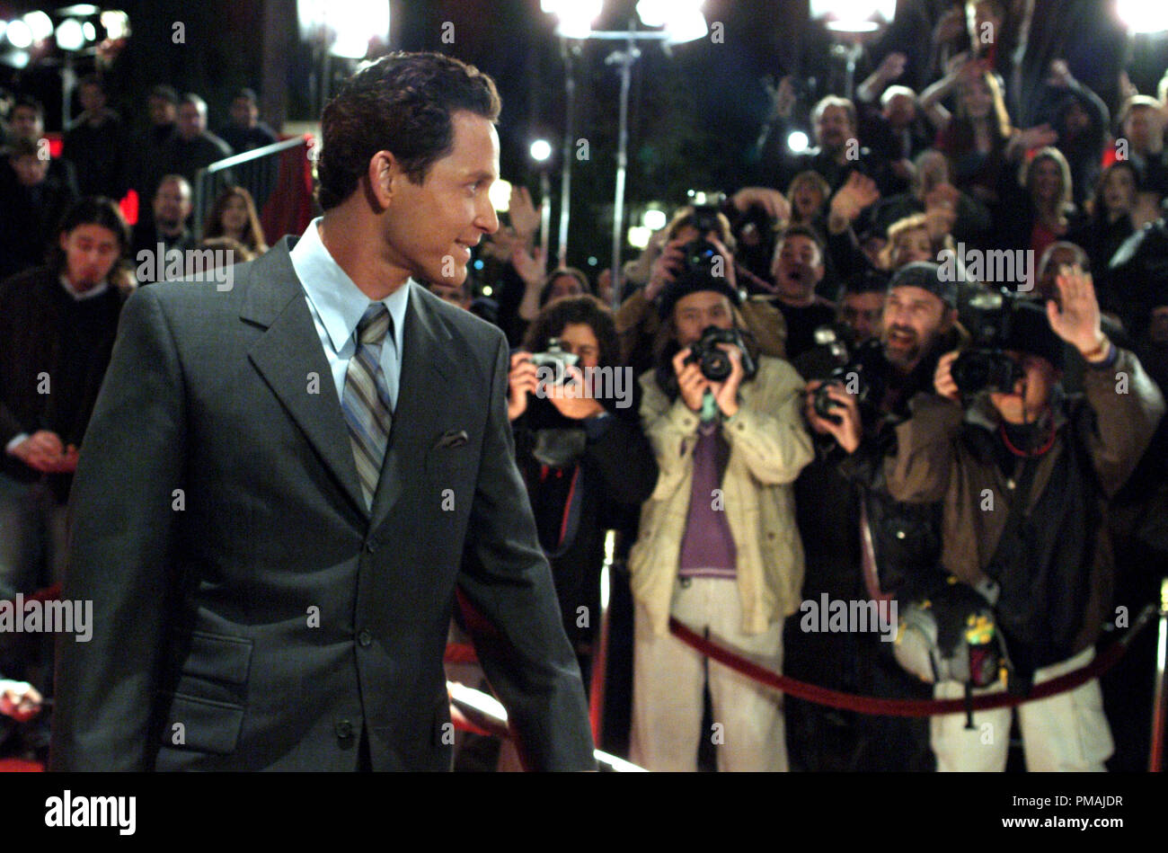 Cole Hauser, as rising star Bo Laramie, attends his first Hollywood premiere. 'Paparazzi' (2004) Stock Photo