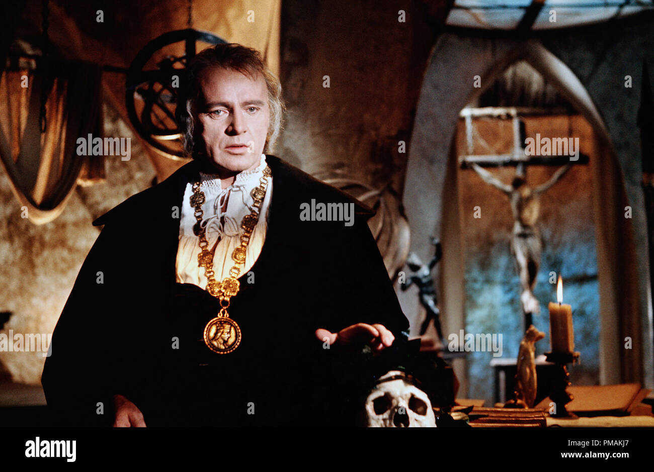 Richard Burton, 'Doctor Faustas' (1967) Columbia Pictures Corporation  File Reference # 33300 543THA Stock Photo