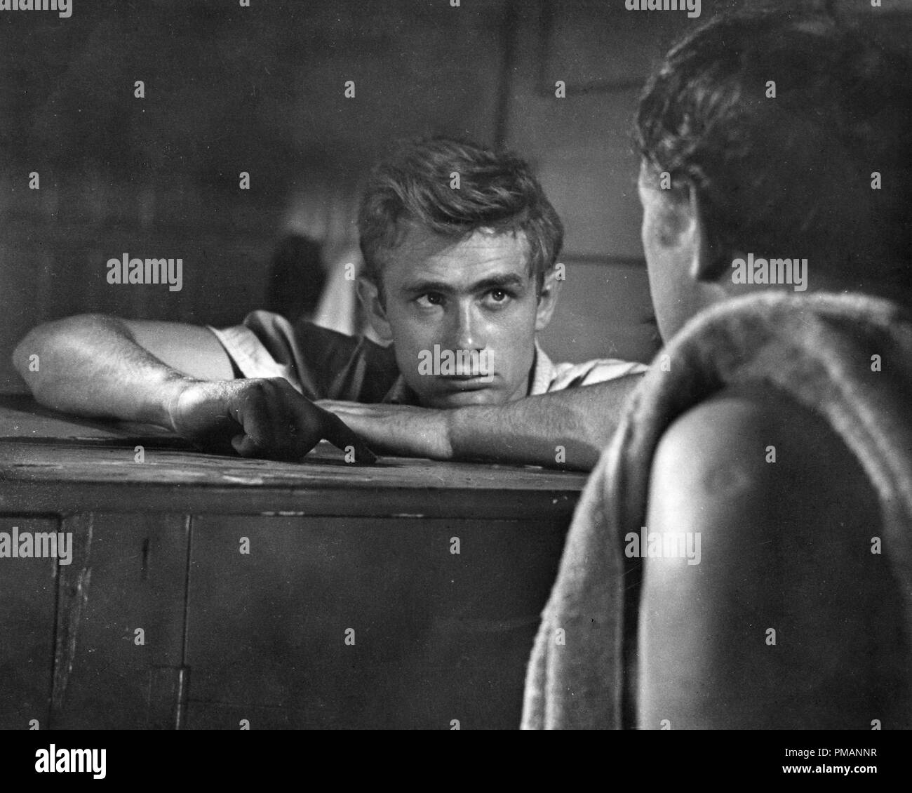 Studio Publicity Still: 'East of Eden'  James Dean  1955 Warner    File Reference # 32039 176THA Stock Photo