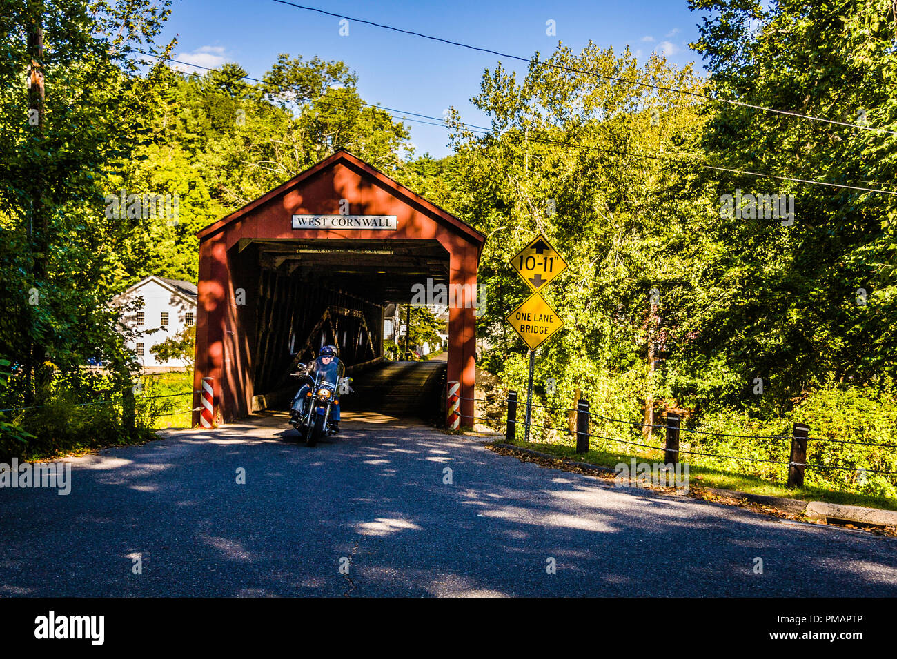 Cornwall bridge railroad station hi-res stock photography and images ...