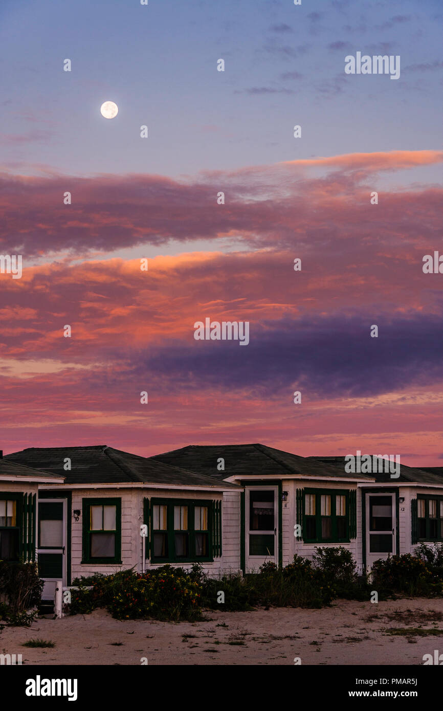 Beach cottages truro cape cod hires stock photography and images Alamy