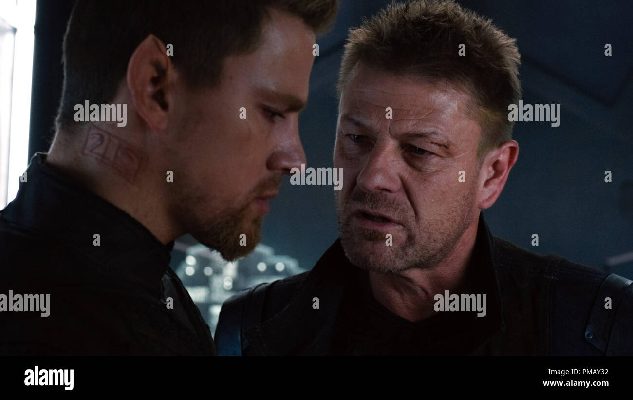 'Jupiter Ascending' (2015)  (L-r) CHANNING TATUM as Caine Wise and SEAN BEAN as Stinger Apini Stock Photo