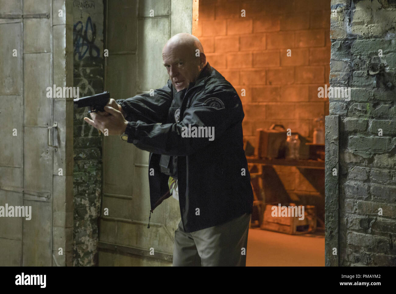 Rachelle lefevre and dean norris hi-res stock photography and images - Alamy