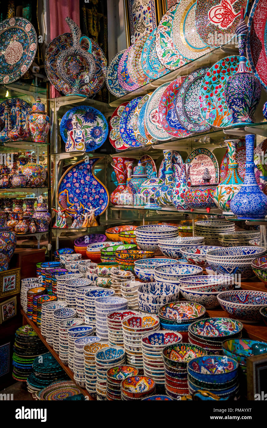 Turkish ceramics on sale at the Grand Bazaar in Istanbul, Turkey Stock ...