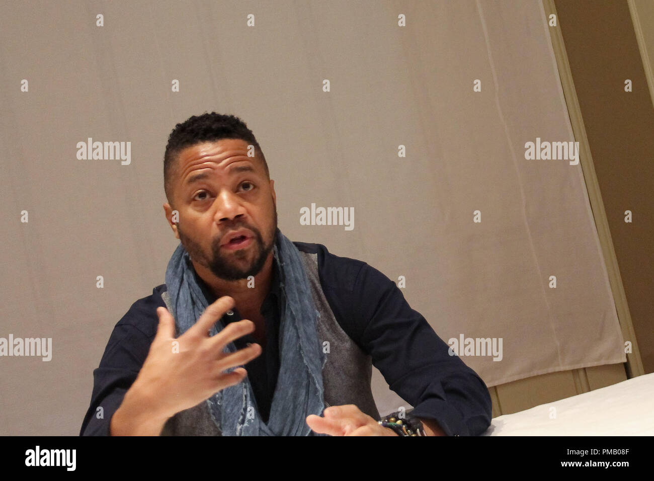cuba-gooding-jr-at-the-people-v-o-j-simpson-american-crime-story