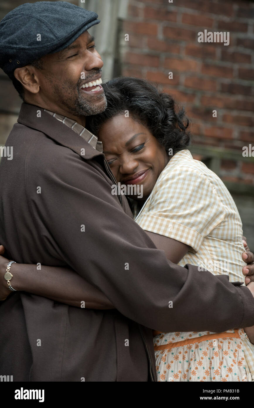 Denzel Washington plays Troy Maxson and Viola Davis plays Rose Maxson