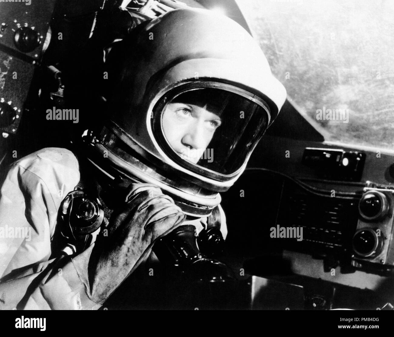 Bill Edwards, "First Man Into Space" (1959) MGM File Reference # 33371_044THA Stock Photo