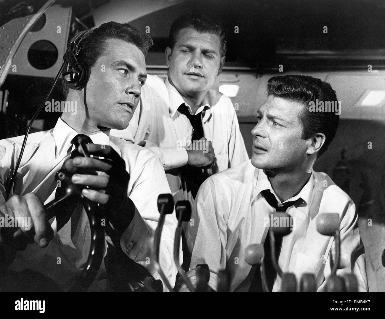 Crash landing 1958 hires stock photography and images Alamy