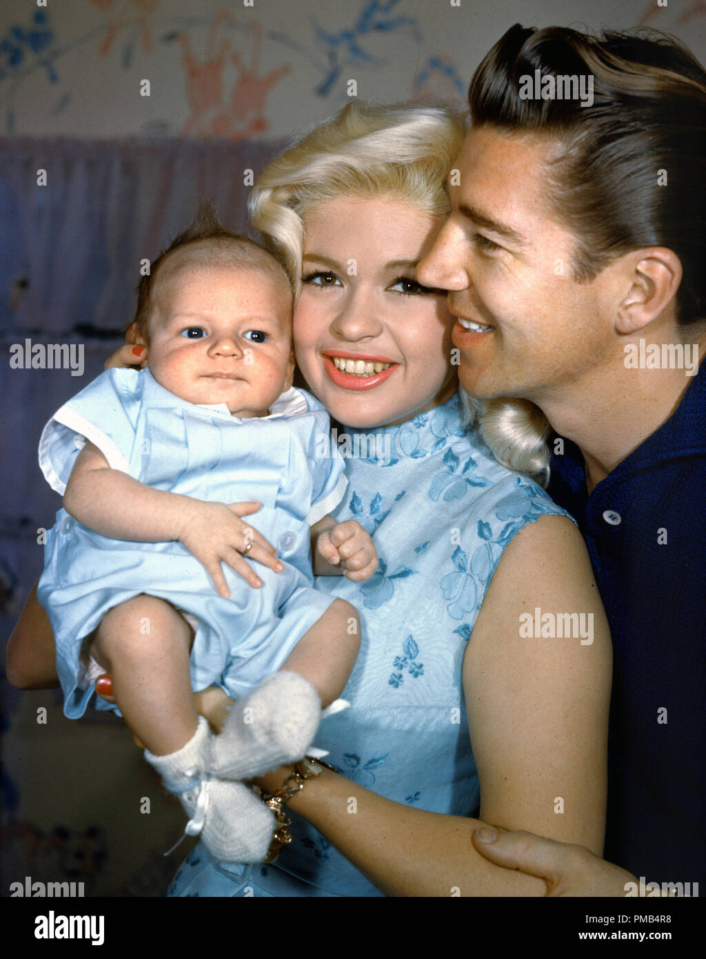 Jayne Mansfield with husband Mickey Hargitay and their baby, Miklos (circa 1958)  File Reference # 33371 349THA Stock Photo