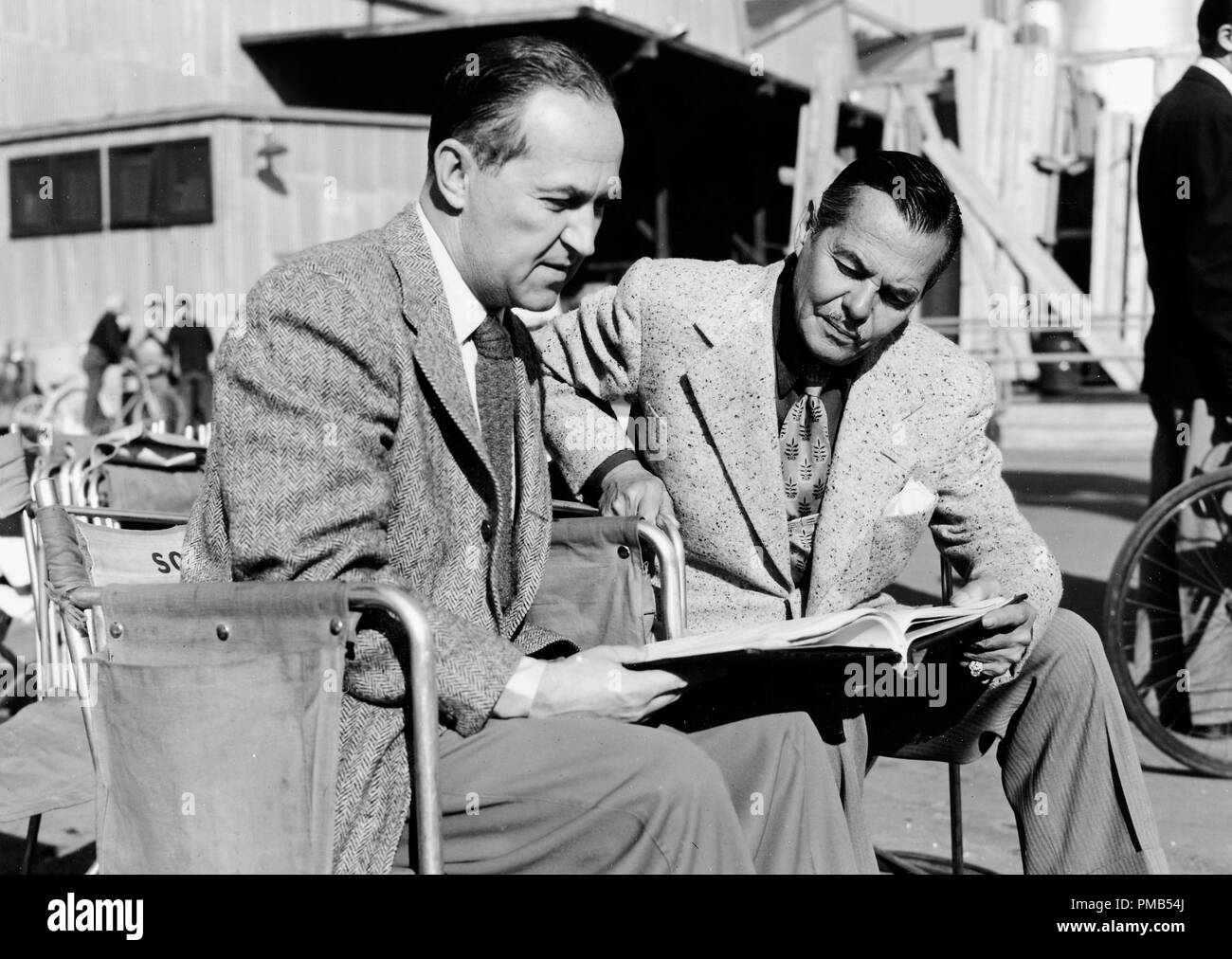 George Pal, George Barnes, 'War of the Worlds' 1953 Paramount Pictures File Reference # 33536 335THA Stock Photo