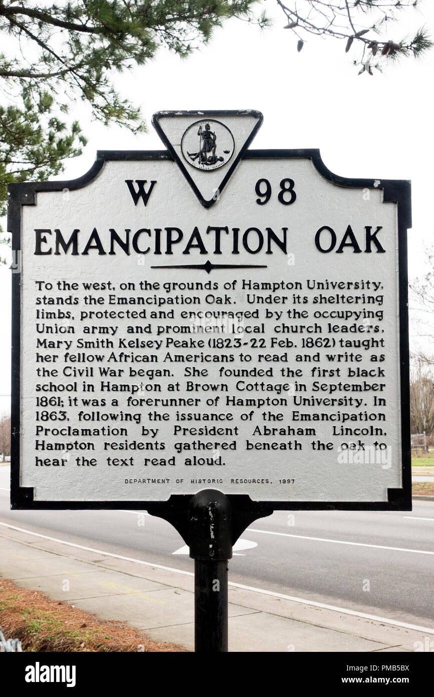 Emancipation Oak Hampton University Va Stock Photo Alamy