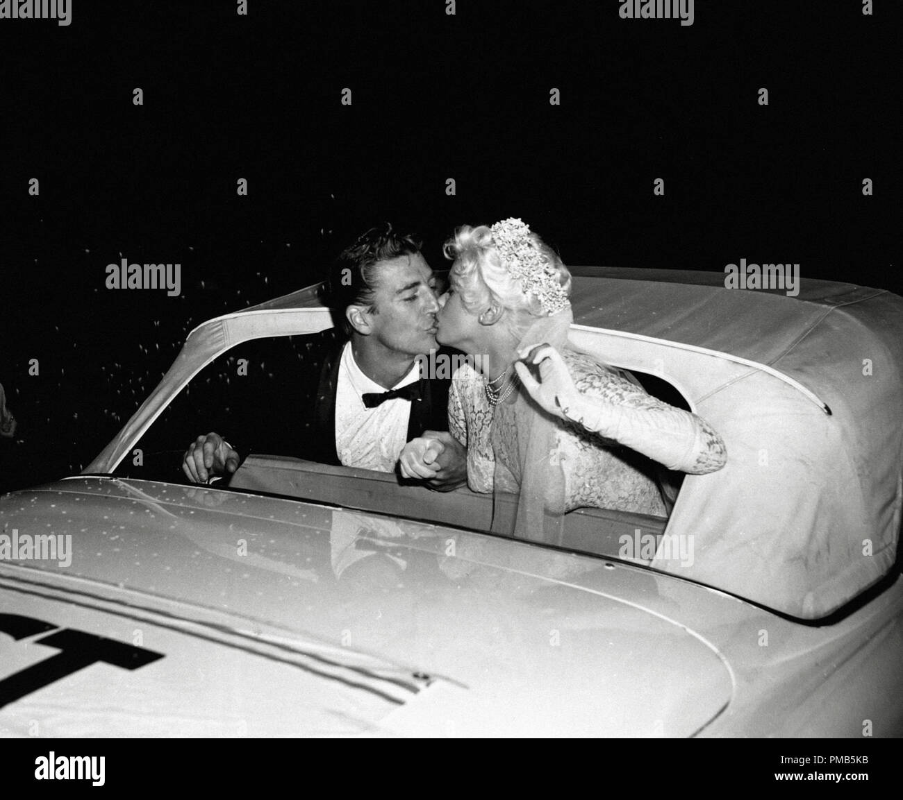 Jayne Mansfield kissing her husband Mickey Hargitay on their Wedding day in 1958    File Reference # 33536 584THA Stock Photo