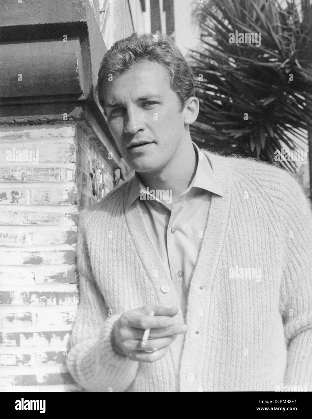 The invaders tv thinnes hires stock