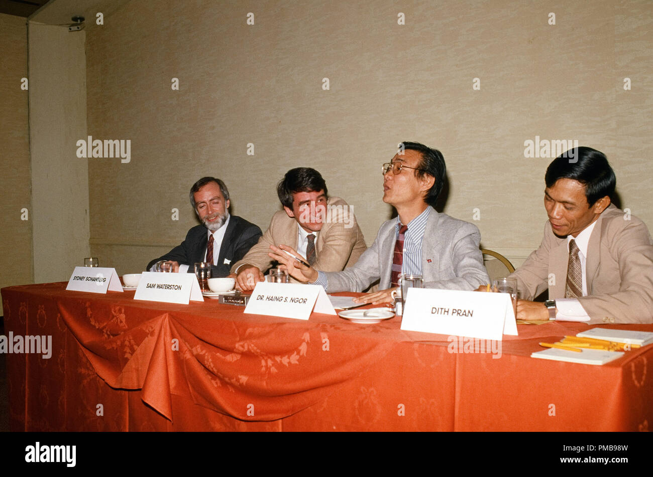 Sam Waterston and Dr. Hang S. Ngor, stars of 'The Killing Fields', 1984 Warner Bros. © JRC /The Hollywood Archive - All Rights Reserved File Reference # 32557 585JRC Stock Photo