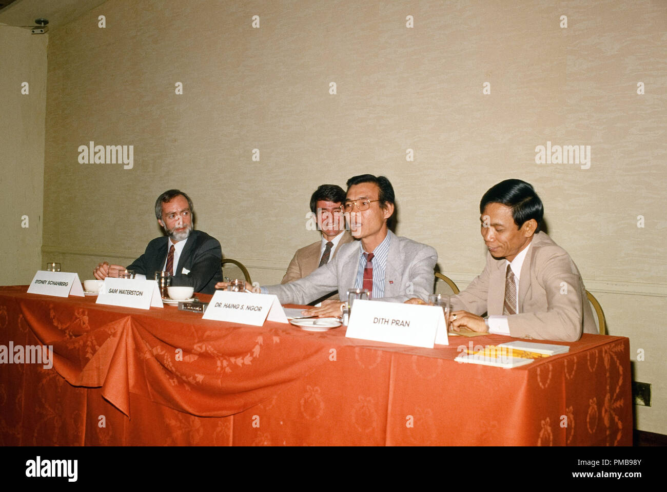 Sam Waterston and Dr. Hang S. Ngor, stars of 'The Killing Fields', 1984 Warner Bros. © JRC /The Hollywood Archive - All Rights Reserved File Reference # 32557 587JRC Stock Photo