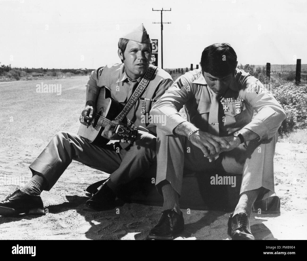 Glenn Campbell, Joe Namath, 'Norwood', 1970 Paramount  File Reference # 32557 719THA Stock Photo