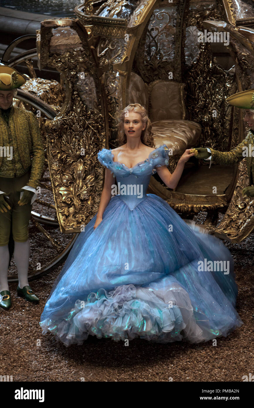 Lily James is Cinderella in Disney's live-action CINDERELLA, directed by  Kenneth Branagh Stock Photo - Alamy