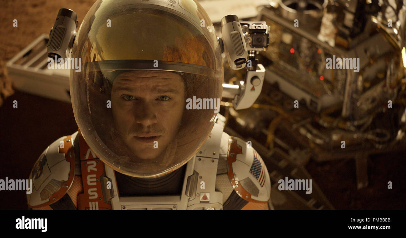 Astronaut Mark Watney (Matt Damon) finds himself stranded and alone on Mars, in THE MARTIAN. Stock Photo