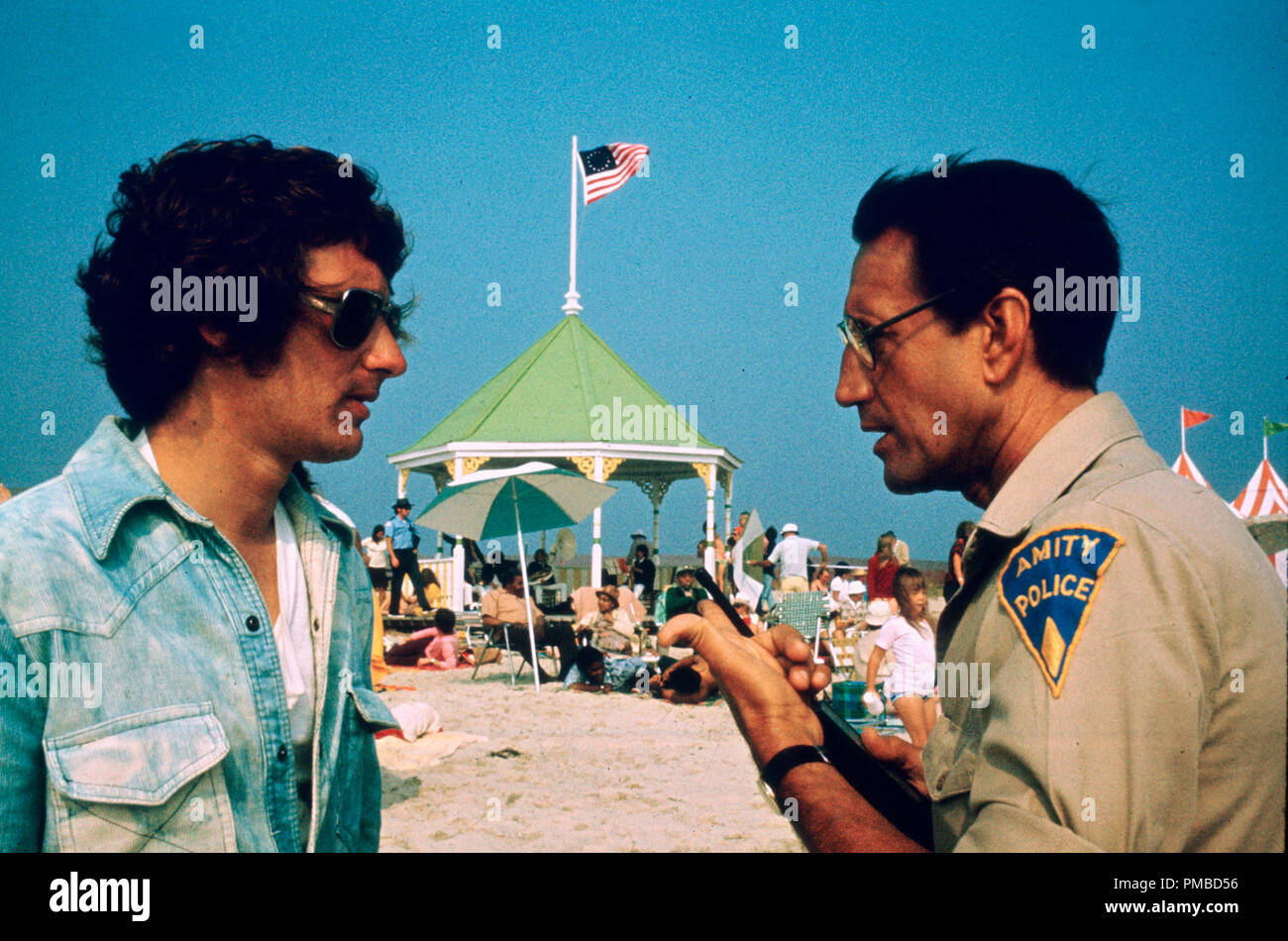 Director Steven Spielberg, Roy Scheider, 'Jaws' (1975) Universal Pictures File Reference # 32914 962THA Stock Photo
