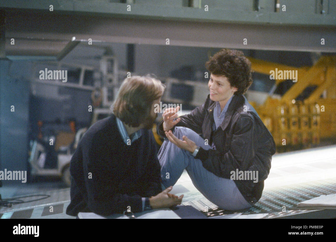 Director James Cameron and Sigourney Weaver,"Aliens" 1986 Twentieth
