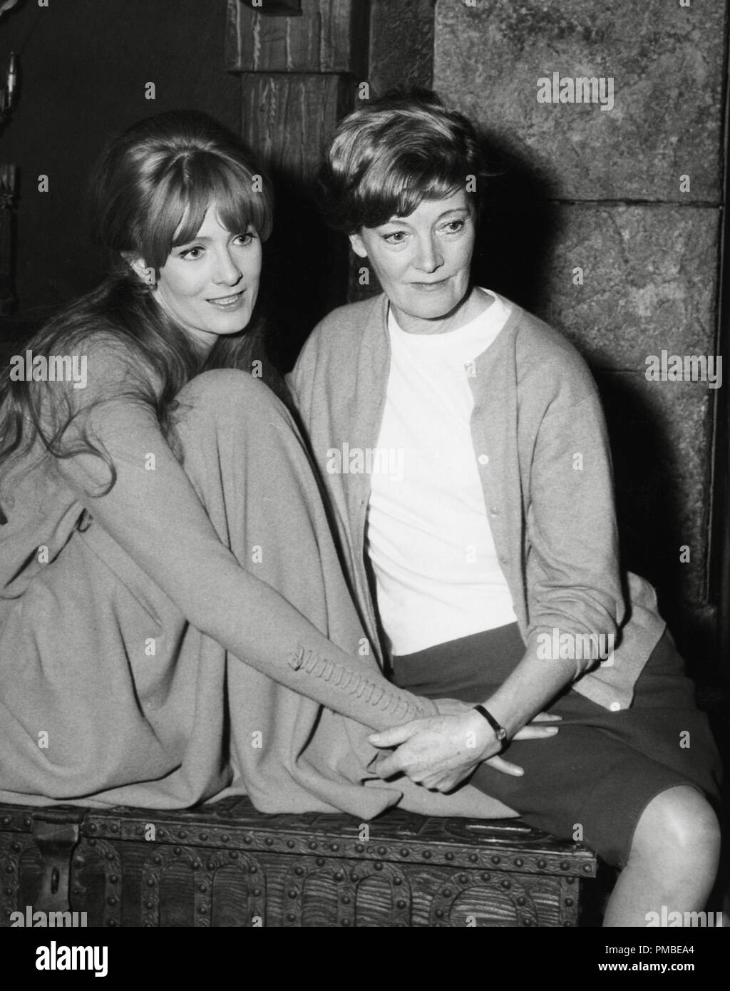Vanessa Redgrave and Mother Rachel Kempson on the set of 