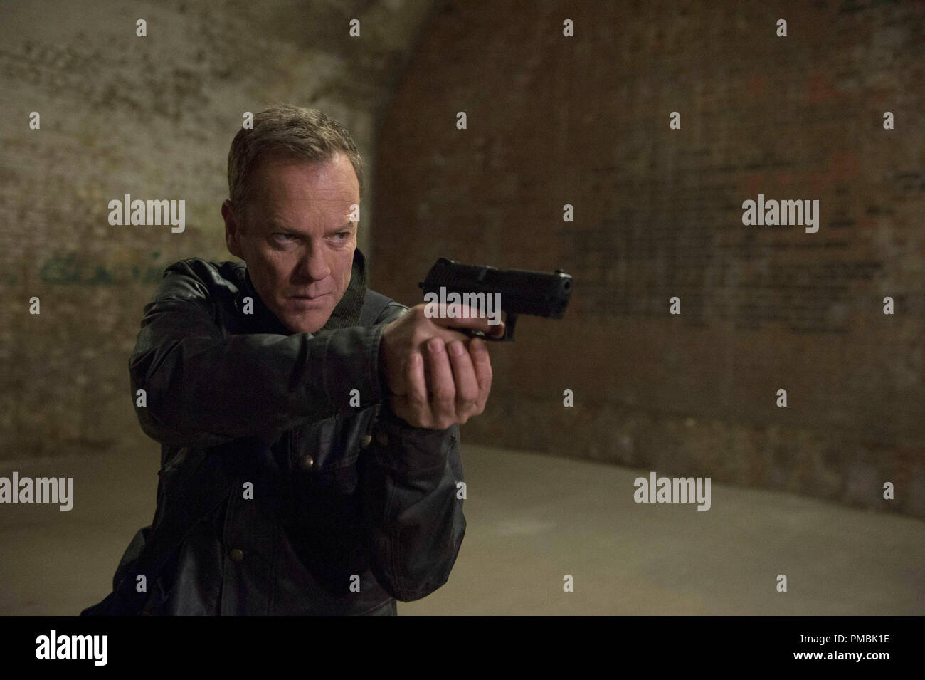 24:  LIVE ANOTHER DAY:  Jack (Kiefer Sutherland) goes after Navarro Stock Photo