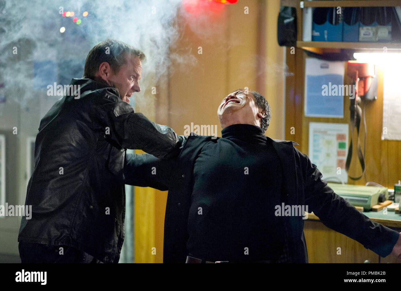 24: LIVE ANOTHER DAY:  Jack (Kiefer Sutherland, L) battles Cheng (guest star Tzi Ma, R) Stock Photo