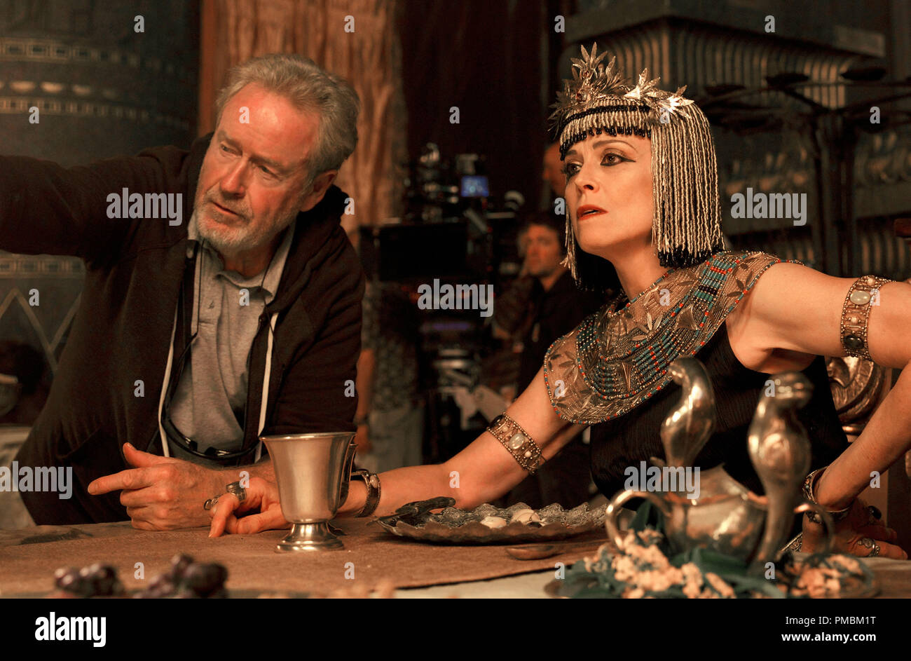 'Exodus: Gods and Kings' (2014) Ridley Scott confers on-set with Sigourney Weaver, who portrays Tuya. Stock Photo
