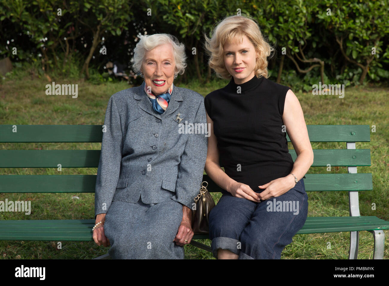 (L-R) MARGARET KEANE and AMY ADAMS on the set of BIG EYES Stock Photo